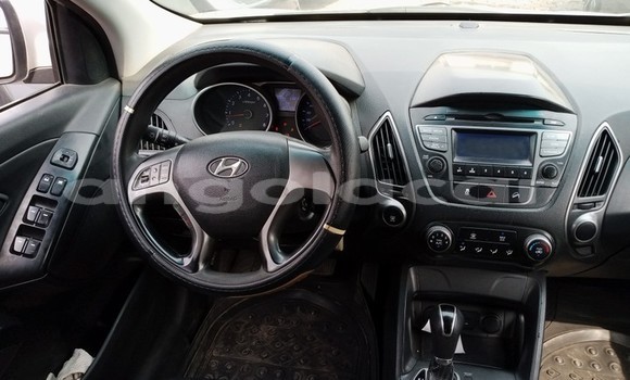 Buy Used Hyundai ix35 Silver Car in Luanda in Luanda Province Buy Used Hyundai ix35 Silver Car in Luanda in Luanda Province