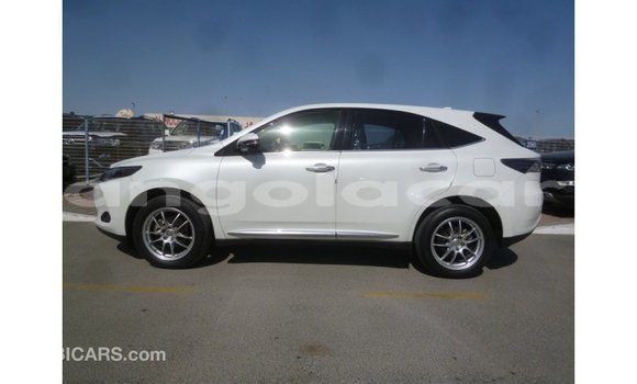 Comprar Importar Toyota Harrier Branco Carro em Import - Dubai em Bengo Province Comprar Importar Toyota Harrier Branco Carro em Import - Dubai em Bengo Province