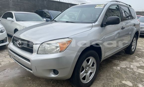 Comprar Usado Toyota RAV4 Outro Carro em Namibe em Namibe Province Comprar Usado Toyota RAV4 Outro Carro em Namibe em Namibe Province