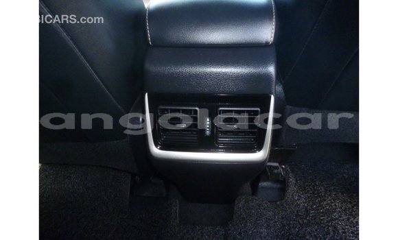 Comprar Importar Toyota Harrier Branco Carro em Import - Dubai em Bengo Province Comprar Importar Toyota Harrier Branco Carro em Import - Dubai em Bengo Province