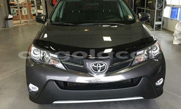 Acheter Occasion Voiture Toyota RAV4 Vert à Luanda, Province de Luanda Acheter Occasion Voiture Toyota RAV4 Vert à Luanda, Province de Luanda