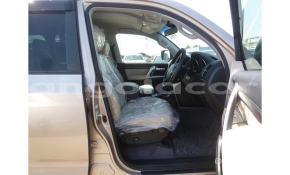 Comprar Importar Toyota Land Cruiser Outro Carro em Import - Dubai em Bengo Province Comprar Importar Toyota Land Cruiser Outro Carro em Import - Dubai em Bengo Province