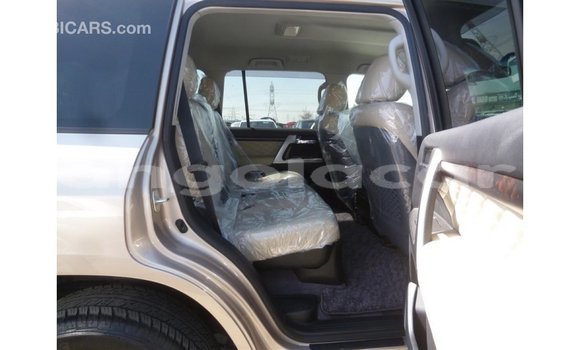 Comprar Importar Toyota Land Cruiser Outro Carro em Import - Dubai em Bengo Province Comprar Importar Toyota Land Cruiser Outro Carro em Import - Dubai em Bengo Province
