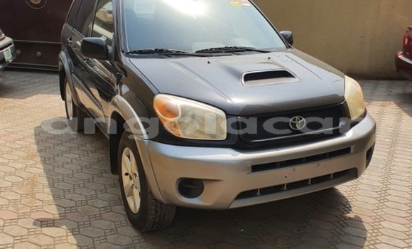 Comprar Usado Toyota RAV4 Outro Carro em Luanda em Luanda Province