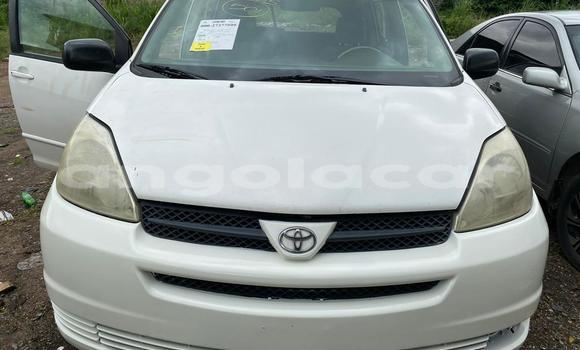 Acheter Occasion Voiture Toyota Sienna Blanc à Luanda, Province de Luanda Acheter Occasion Voiture Toyota Sienna Blanc à Luanda, Province de Luanda