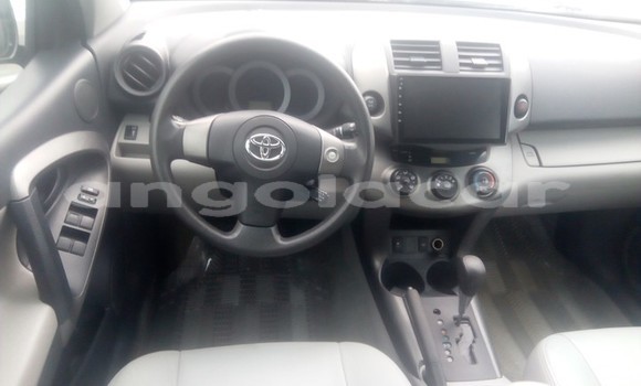 Comprar Usado Toyota RAV4 Preto Carro em Luanda em Luanda Province Comprar Usado Toyota RAV4 Preto Carro em Luanda em Luanda Province