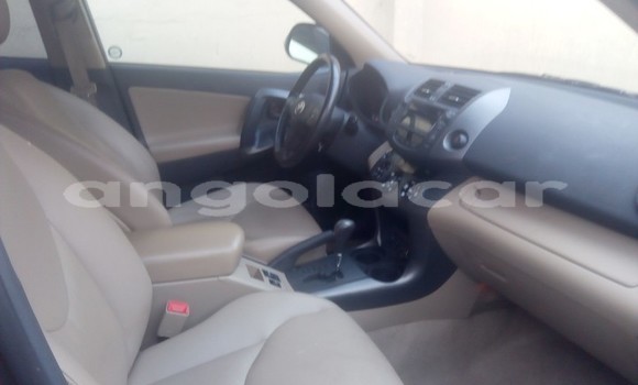 Comprar Usado Toyota RAV4 Outro Carro em Luanda em Luanda Province Comprar Usado Toyota RAV4 Outro Carro em Luanda em Luanda Province