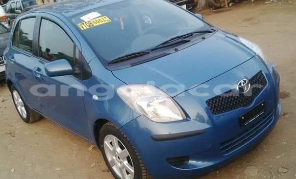 Comprar Usado Toyota Yaris Azul Carro em Luanda em Luanda Province