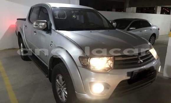 Comprar Usado Mitsubishi L200 Outro Carro em Namibe em Namibe Province
