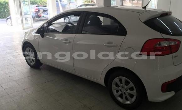 Buy Used Kia rio White Car in Luanda in Luanda Province Buy Used Kia rio White Car in Luanda in Luanda Province