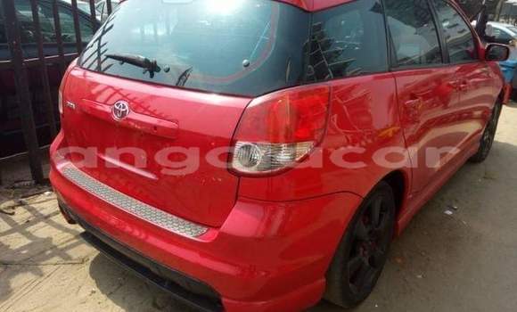 Acheter Occasion Voiture Toyota Matrix Rouge à Luanda, Province de Luanda Acheter Occasion Voiture Toyota Matrix Rouge à Luanda, Province de Luanda