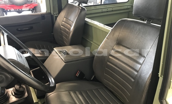Comprar Usado Land Rover Defender Outro Carro em Luanda em Luanda Province Comprar Usado Land Rover Defender Outro Carro em Luanda em Luanda Province