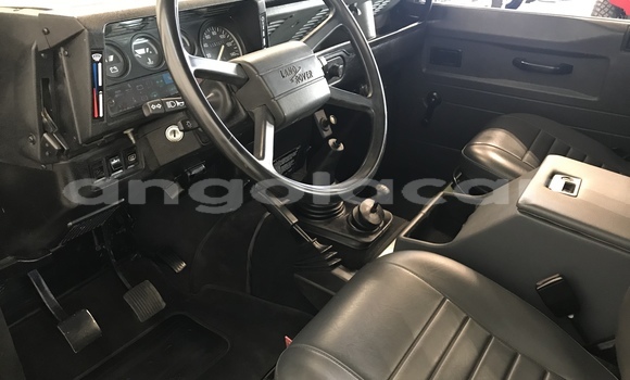Comprar Usado Land Rover Defender Outro Carro em Luanda em Luanda Province Comprar Usado Land Rover Defender Outro Carro em Luanda em Luanda Province