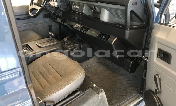 Comprar Usado Land Rover Defender Azul Carro em Luanda em Luanda Province Comprar Usado Land Rover Defender Azul Carro em Luanda em Luanda Province