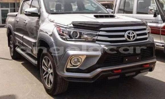 Comprar Usado Toyota Hilux Prata Carro em Luanda em Luanda Province Comprar Usado Toyota Hilux Prata Carro em Luanda em Luanda Province