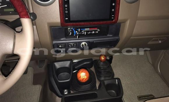 Comprar Usado Toyota Land Cruiser Branco Carro em Namibe em Namibe Province Comprar Usado Toyota Land Cruiser Branco Carro em Namibe em Namibe Province