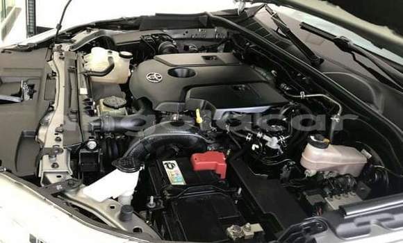 Comprar Usado Toyota Hiluxe VIGO Branco Carro em Namibe em Namibe Province Comprar Usado Toyota Hiluxe VIGO Branco Carro em Namibe em Namibe Province