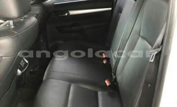Comprar Usado Toyota Hiluxe VIGO Branco Carro em Namibe em Namibe Province Comprar Usado Toyota Hiluxe VIGO Branco Carro em Namibe em Namibe Province