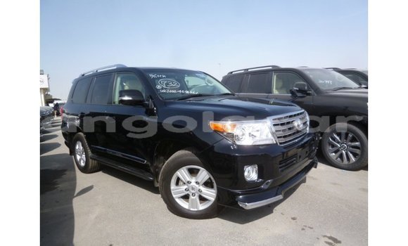 Acheter Import Voiture Toyota Land Cruiser Noir à Import - Dubai, Province de Bengo Acheter Import Voiture Toyota Land Cruiser Noir à Import - Dubai, Province de Bengo
