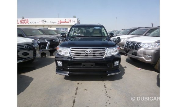 Acheter Import Voiture Toyota Land Cruiser Noir à Import - Dubai, Province de Bengo Acheter Import Voiture Toyota Land Cruiser Noir à Import - Dubai, Province de Bengo