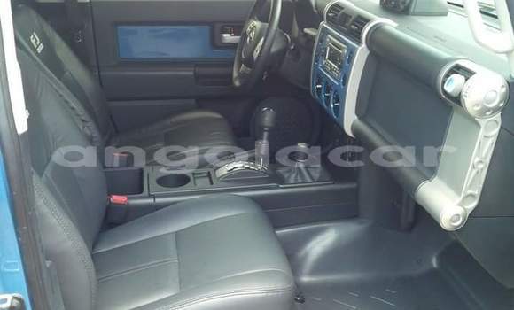 Buy Used Toyota FJ Cruiser Blue Car in Luanda in Luanda Province Buy Used Toyota FJ Cruiser Blue Car in Luanda in Luanda Province