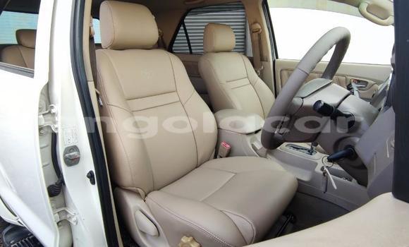 Acheter Occasion Voiture Toyota Fortuner Blanc à Luanda, Province de Luanda Acheter Occasion Voiture Toyota Fortuner Blanc à Luanda, Province de Luanda