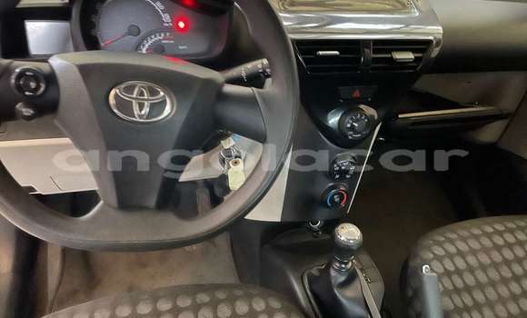 Comprar Usado Toyota iQ Prata Carro em Luanda em Luanda Province Comprar Usado Toyota iQ Prata Carro em Luanda em Luanda Province
