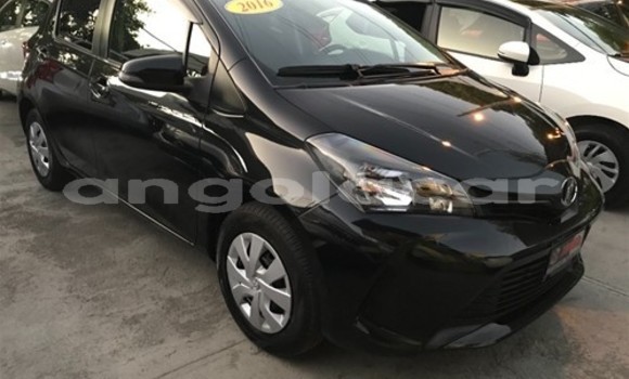 Comprar Usado Toyota Vitz Preto Carro em Luanda em Luanda Province