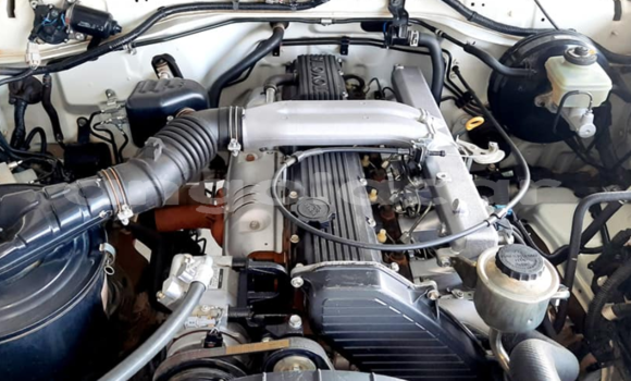 Comprar Usado Toyota Land Cruiser Branco Carro em Luanda em Luanda Province Comprar Usado Toyota Land Cruiser Branco Carro em Luanda em Luanda Province