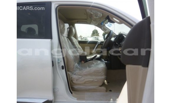Buy Import Toyota Prado White Car in Import - Dubai in Bengo Province Buy Import Toyota Prado White Car in Import - Dubai in Bengo Province