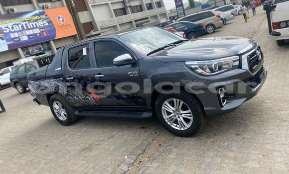 Comprar Usado Toyota Hilux Preto Carro em Namibe em Namibe Province Comprar Usado Toyota Hilux Preto Carro em Namibe em Namibe Province