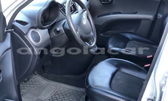 Comprar Usado Hyundai i10 Prata Carro em Luanda em Luanda Province Comprar Usado Hyundai i10 Prata Carro em Luanda em Luanda Province
