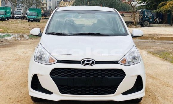 Buy Used Hyundai i10 White Car in Luanda in Luanda Province Buy Used Hyundai i10 White Car in Luanda in Luanda Province