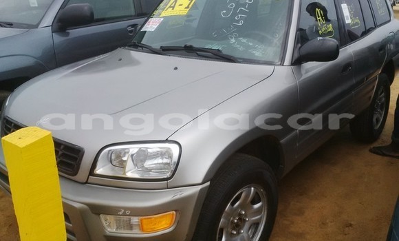 Buy Used Toyota RAV4 Silver Car in Luanda in Luanda Province Buy Used Toyota RAV4 Silver Car in Luanda in Luanda Province