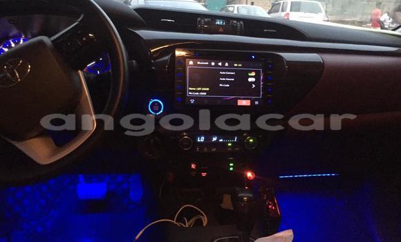 Acheter Occasion Voiture Toyota Hiluxe Revo Blanc à Luanda, Province de Luanda Acheter Occasion Voiture Toyota Hiluxe Revo Blanc à Luanda, Province de Luanda