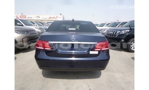 Comprar Importar Mercedes-Benz 200 Azul Carro em Import - Dubai em Bengo Province Comprar Importar Mercedes-Benz 200 Azul Carro em Import - Dubai em Bengo Province