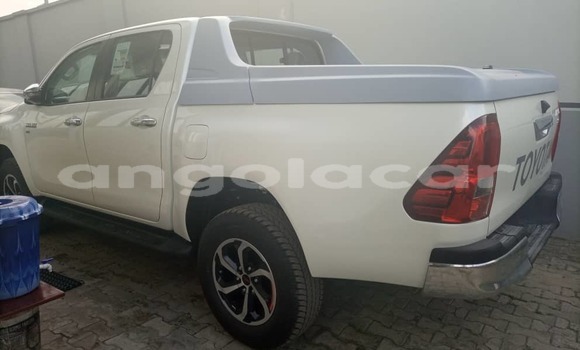 Acheter Occasion Voiture Toyota Hilux Blanc à Luanda, Province de Luanda Acheter Occasion Voiture Toyota Hilux Blanc à Luanda, Province de Luanda