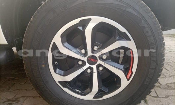 Acheter Occasion Voiture Toyota Hilux Blanc à Luanda, Province de Luanda Acheter Occasion Voiture Toyota Hilux Blanc à Luanda, Province de Luanda