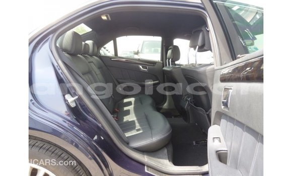 Comprar Importar Mercedes-Benz 200 Azul Carro em Import - Dubai em Bengo Province Comprar Importar Mercedes-Benz 200 Azul Carro em Import - Dubai em Bengo Province