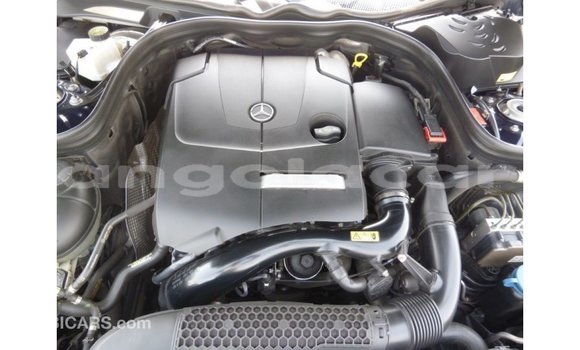 Comprar Importar Mercedes-Benz 200 Azul Carro em Import - Dubai em Bengo Province Comprar Importar Mercedes-Benz 200 Azul Carro em Import - Dubai em Bengo Province