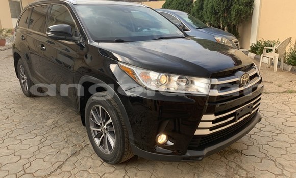 Acheter Occasion Voiture Toyota Highlander Noir à Luanda, Province de Luanda Acheter Occasion Voiture Toyota Highlander Noir à Luanda, Province de Luanda