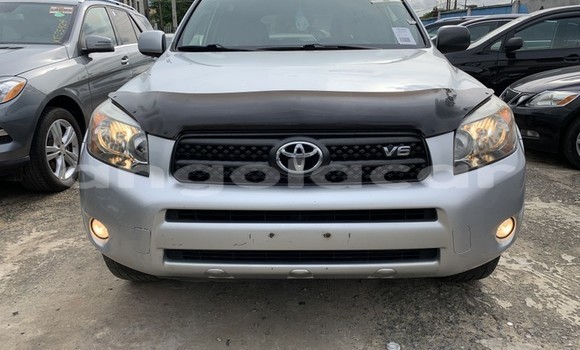 Comprar Usado Toyota RAV4 Prata Carro em Luanda em Luanda Province Comprar Usado Toyota RAV4 Prata Carro em Luanda em Luanda Province
