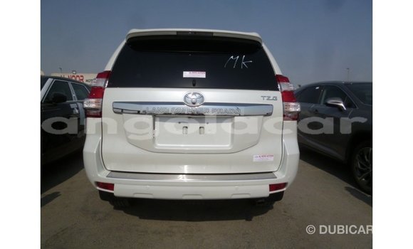 Acheter Import Voiture Toyota Prado Blanc à Import - Dubai, Province de Bengo Acheter Import Voiture Toyota Prado Blanc à Import - Dubai, Province de Bengo