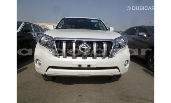Acheter Import Voiture Toyota Prado Blanc à Import - Dubai, Province de Bengo Acheter Import Voiture Toyota Prado Blanc à Import - Dubai, Province de Bengo