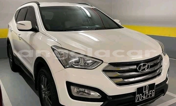 Comprar Usado Hyundai Tucson Branco Carro em Luanda em Luanda Province