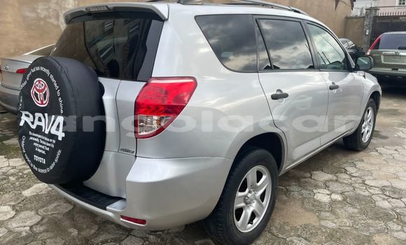 Comprar Usado Toyota RAV4 Outro Carro em Luanda em Luanda Province Comprar Usado Toyota RAV4 Outro Carro em Luanda em Luanda Province