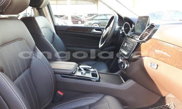 Buy Used Mercedes-Benz GLE White Car in N'zeto in Zaire Buy Used Mercedes-Benz GLE White Car in N'zeto in Zaire