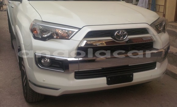 Acheter Occasion Voiture Toyota 4Runner Blanc à Luanda, Province de Luanda