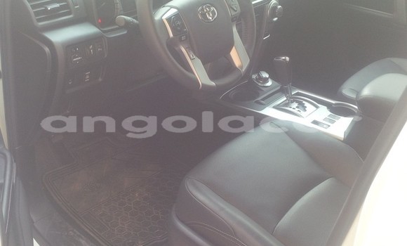 Acheter Occasion Voiture Toyota 4Runner Blanc à Luanda, Province de Luanda Acheter Occasion Voiture Toyota 4Runner Blanc à Luanda, Province de Luanda