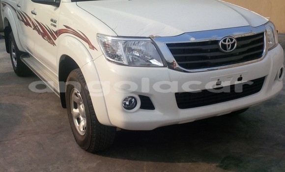 Comprar Usado Toyota Hilux Branco Carro em Luanda em Luanda Province Comprar Usado Toyota Hilux Branco Carro em Luanda em Luanda Province